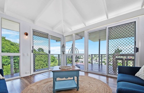 Yeppoon Casa | Yeppons Leafy Oasis is a stunning Pet friendly property