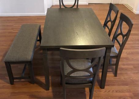 Elizabeth Apartamento | Large and private apartment that sleeps up to 10 people comfortably with direct NYC Manhattan train only 5 minute walk away