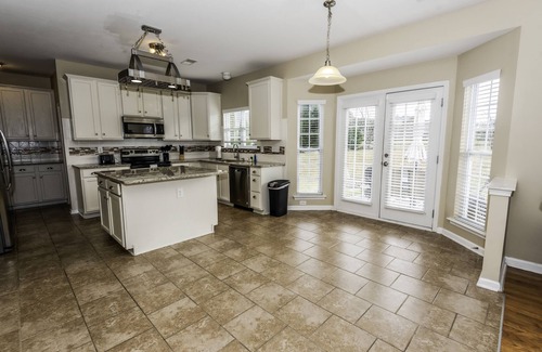 Harrisburg Casa | Large and Spacious Home with large backyard!*New* Near Nascar, TopGolf, Shopping