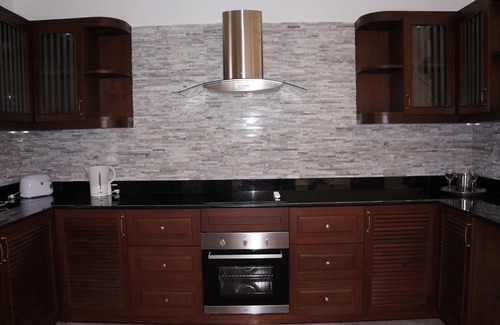 Rayong Casa | Villa grande y bien equipada y piscina en Ban Phe Beach para grupos de hasta 8