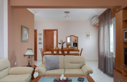 Megalos Prinos Apartamento | Large apartment with Sea & Mountain View