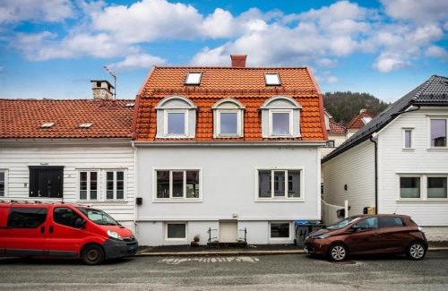 Bergenhus Apartamento | Large apartment 1 kilometer to Bryggen