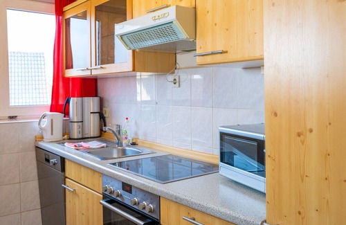 Sandershausen Apartamento | Exclusivo apartamento tranquilo en la ciudad / cerca del centro de Kassel + DOCUMENTA / Vista de Hércules