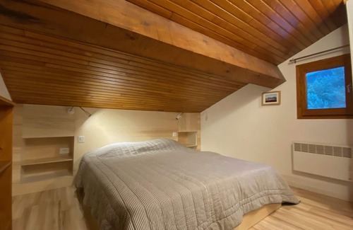 Matemale Chalet De Esquí | Amplio apartamento en un chalet al borde del bosque - Lago Matemale