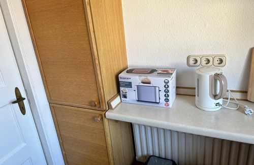 Ploen Apartamento | Large apartment in the center of Plön within walking distance to the lake/shops. Children's room