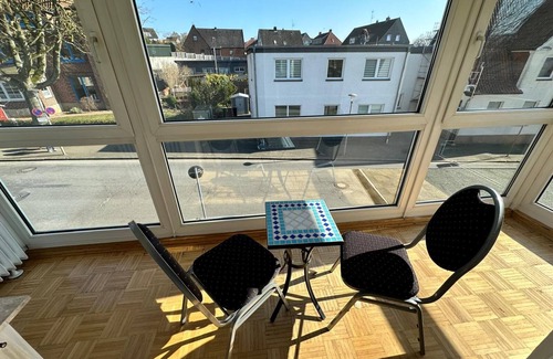 Ploen Apartamento | Large apartment in the center of Plön within walking distance to the lake/shops. Children's room