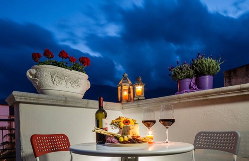 Villa Grazia di Carini Apartamento | Amplio apartamento con aire acondicionado, wifi 3 dormitorios 3 baños para 11 personas
