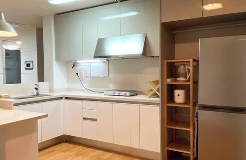 Bundang-gu Apartamento | Large Apt. Awesome nature nearby, Pangyo