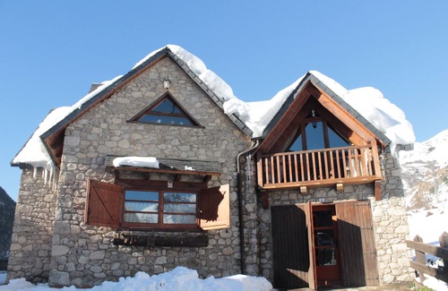 Arties Casa | Gran Casa de Estilo Aranés en Arties