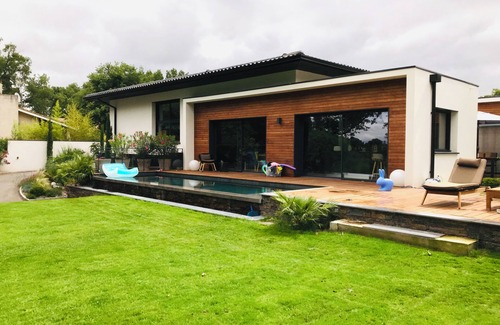 Seilh Villa | Large architect-designed villa Toulouse Ouest