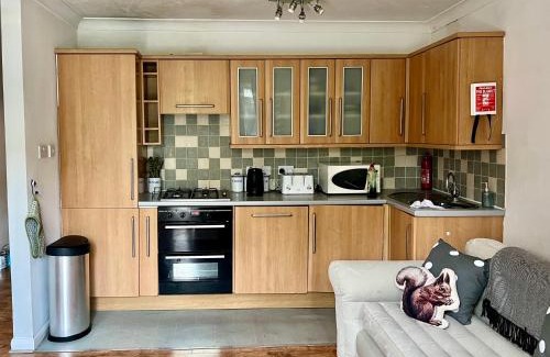 Deptford Apartamento | Large balcony apartment opposite rail station