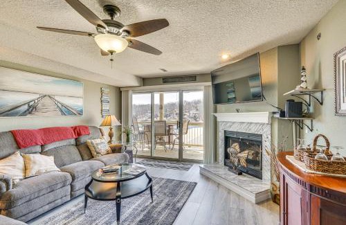 Osage Beach Apartamento | Large Balcony with View Lakefront Osage Beach Condo
