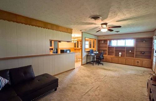 Baytown Casa | Large Baytown Home | 4BR, 2.5BA | Near Houston | Budget-Friendly