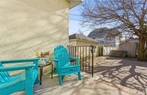 Long Beach Casa | Large Beach House. Close to NYC train, bars, clubs, restaurants