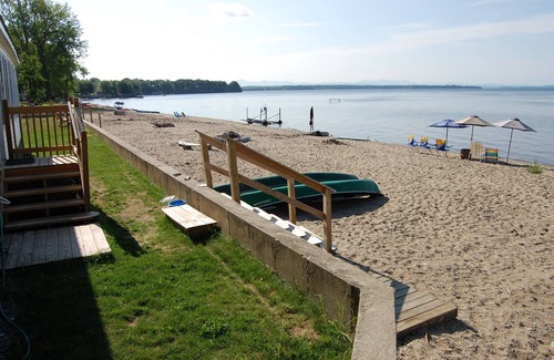 Malletts Bay Cabaña | Gran cabaña familiar frente a la playa en Sandy Beach en Colchester Point
