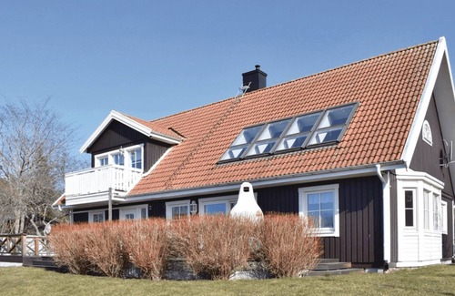 Axelsro Villa | Large, beautiful villa by the sea, near Visby.