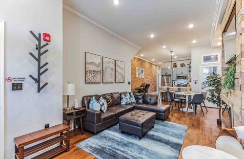 North Philadelphia West Apartamento | Large Bi-Level 3/2 w/Patio | 10 min to DT