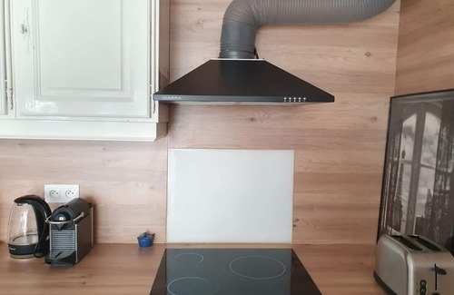 Fontenay-le-Fleury Apartamento | large, bright studio for 4 people