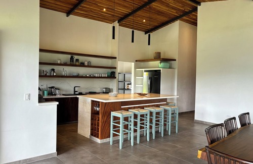 Arenal Villa | Gran villa confortable para la mejor experiencia en el Lago Arenal
