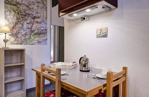 Brides-les-Bains Apartamento | Large Cabin - 2 PARTS CONFORTABLE IN THE CENTRE