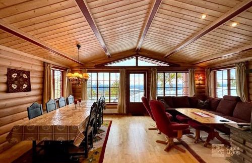 Sjusjoen Casa | Large cabin with Sjusjøens best view, sauna and ski in out