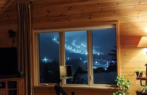 Fort Kent Mills Chalet De Esquí | Large Chalet Cabin overlooking downtown Fort Kent! Right on the trails!
