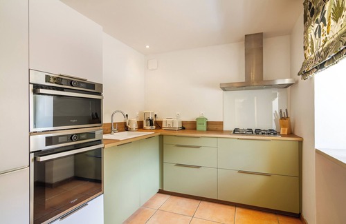 Sarlat-la-Caneda Historic Center Cabaña | Casa grande y confortable (4 *) con terraza, jardín y piscina privada climatizada.