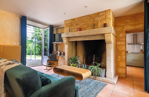 Sarlat-la-Caneda Historic Center Cabaña | Casa grande y confortable (4 *) con terraza, jardín y piscina privada climatizada.