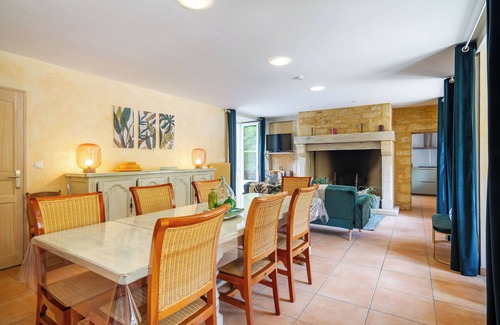 Sarlat-la-Caneda Historic Center Cabaña | Casa grande y confortable (4 *) con terraza, jardín y piscina privada climatizada.