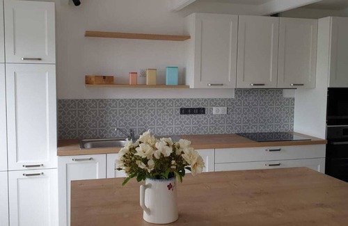 Plurien Casa | Large house with garden, 5 minutes from the beach. Beds made and linen provided.