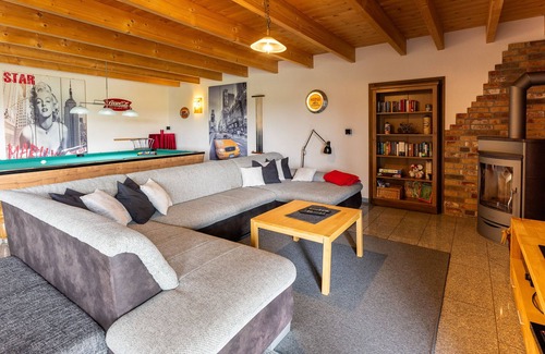 Norstedt Casa | Amplia zona comunitaria con piscina, amplio jardín, en el centro betw. Norte-u. Mar Báltico