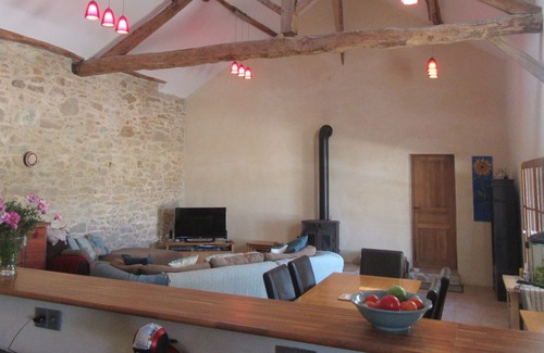 Fougueyrolles Casa | Gran granero convertido con piscina climatizada en el campo de Dordoña