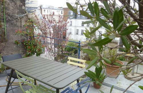 Belleville Apartamento | Large, cosy apartment with terrace