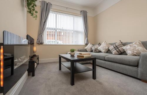 Liverpool Casa | Large cosy house - free on street parking