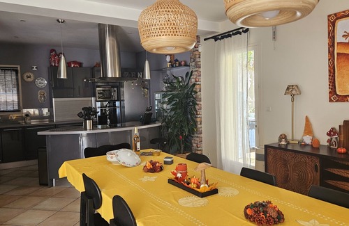 Ollioules Villa | Gran casa de campo con piscina, SPA, terraza, jardín, acceso WIFI a 5 minutos de Sanary