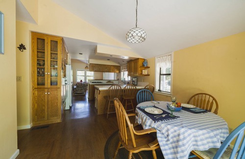 Nevada City Cabaña | Large Cozy House Close to Town and Park
