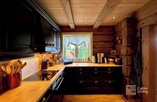 Ringsaker Casa | Large cozy log cabin with sauna and nice view