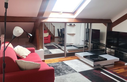 La Varenne Saint-Hilaire Apartamento | Large duplex near Paris and Disney