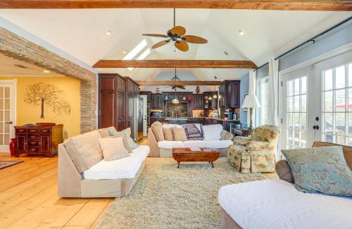 Dahlonega Casa | Large Deck Luxe 6-Acre Retreat in Dahlonega!