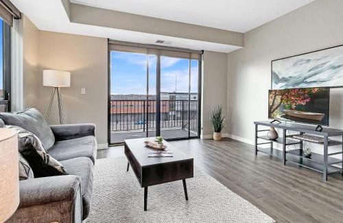 Downtown Des Moines Apartamento | Large Downtown 2br -hot Tub-downtown!