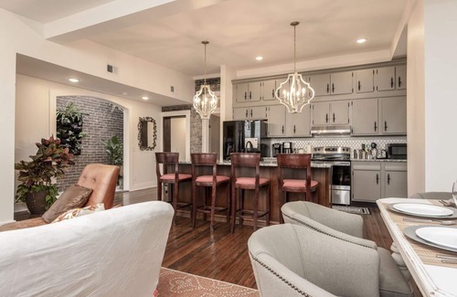 Winchester Condominio | Large Downtown Artist's Loft, 30 min to Lexington, Horse, Bourbon, R River Gorge