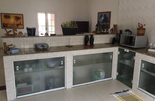 Manguinhos Casa | LARGE DUPLEX HOUSE WITH POOL, BARBECUE AND GAMES ROOM IN GERIBA HILL