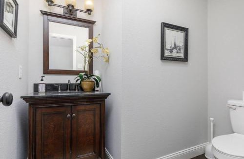 Keller Casa | Large Executive Family Home with Pool near DFW Airport
