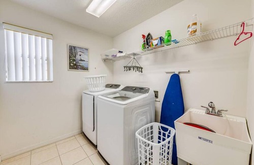 Legacy Park Villa | Large Executive Villa Near Disney with Game Room