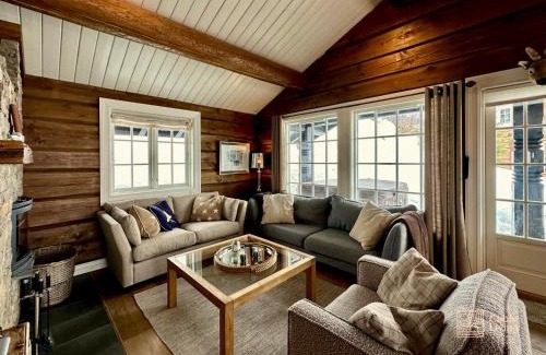 yer Casa | Large family cabin in Hafjell ski in-out, BBQ, terrace and fireplace