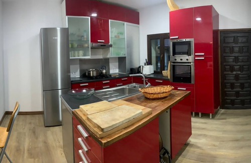Rascafría Chalet De Esquí | Casa con piscina cubierta en Rascafría a 1h de Madrid. De 12 a 20 personas*