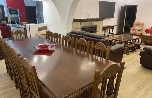 Rascafría Chalet De Esquí | Casa con piscina cubierta en Rascafría a 1h de Madrid. De 12 a 20 personas*