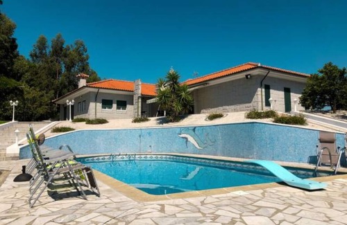 Felgueiras Casa | Large family home