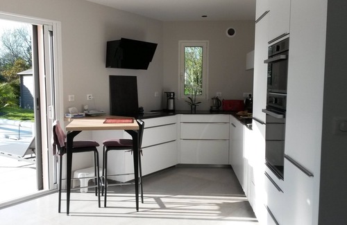 Guerande Casa | Large family home with heated outdoor pool, near medieval town