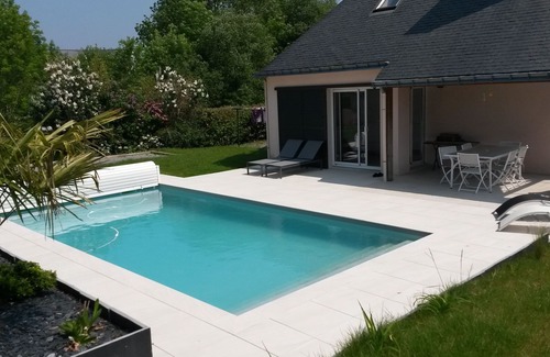 Guerande Casa | Large family home with heated outdoor pool, near medieval town